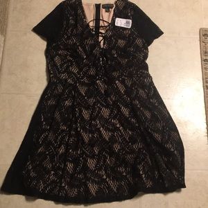 New cute black forever 21 dress!